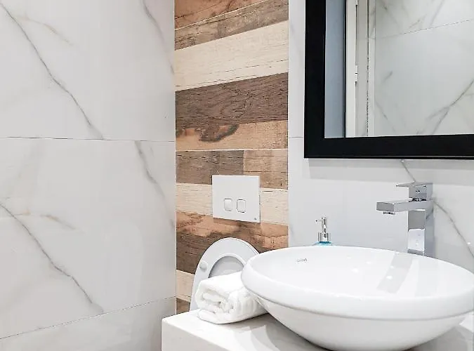 - Premium Apartment *